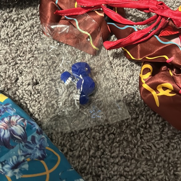 Encanto outfit - Picture 5 of 6